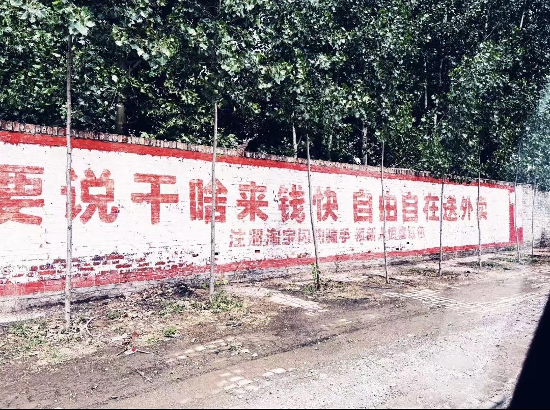 俄乌战场催生了新的战争样式，比弹道导弹更简便经济的无人机大战，俄罗斯乌克兰纵深目