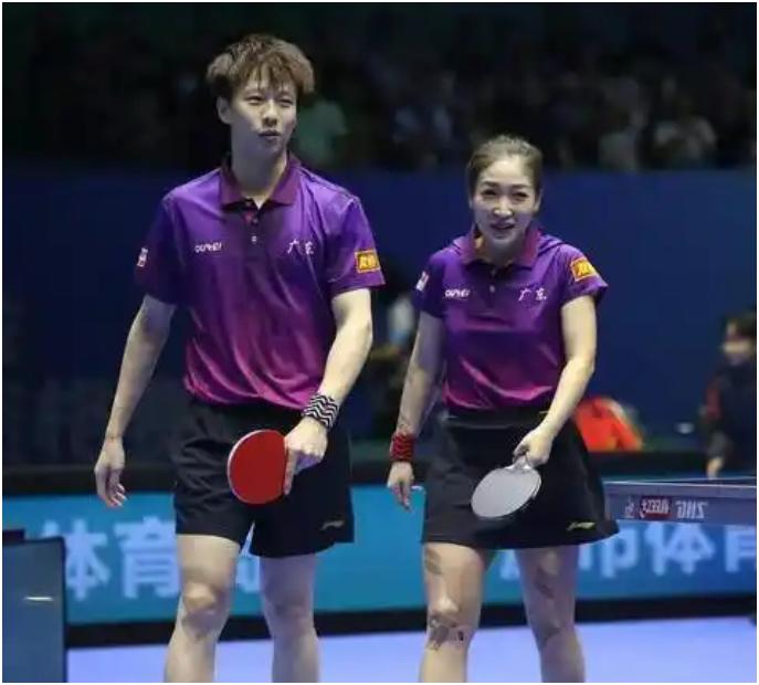 全运会乒乓球项目今天1号桌的四场比赛。
1、混双半决赛，林高远/刘诗雯vs袁励岑