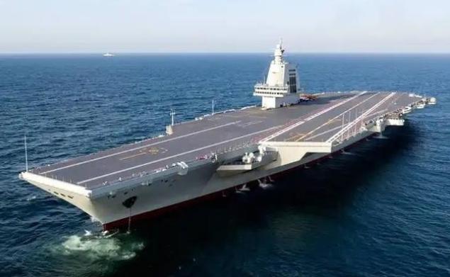 福建舰不会再有第二艘，交付一再推迟，压根不是技术卡了壳，而是海军在借着这艘船“打