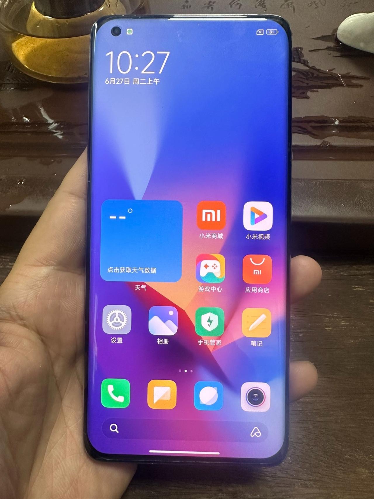 不会吧不会吧，2026年还有人在用小米11？[奸笑]2026 年拿小米 11 当