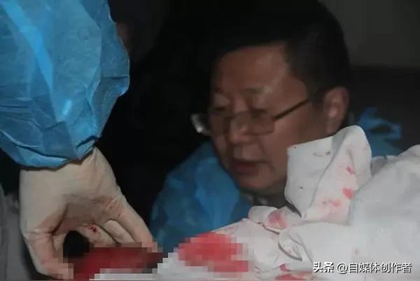法医刘良：为女童揭医疗事故遭死亡威胁，录遗言守真相，43年解剖4000具遗体不敢