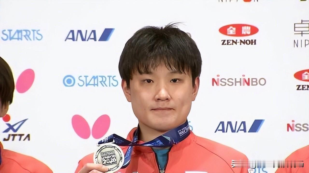 张本这么多大赛经验心态还这么差，属实很难再有突破了
决胜局3-8直通11-8，说