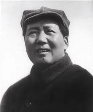 “我们的国家机关工作人员都应该尽可能地利用各种机会去接近工人农民。”1957年毛
