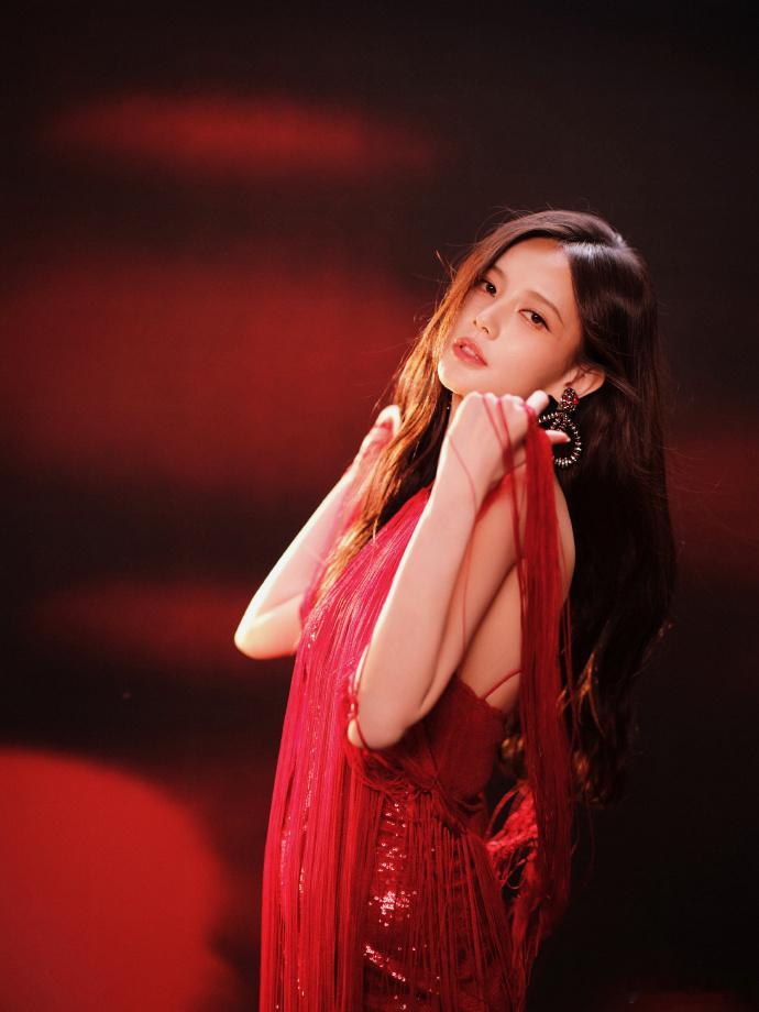 李一桐发了49999的红包李一桐🧧  美哒哒