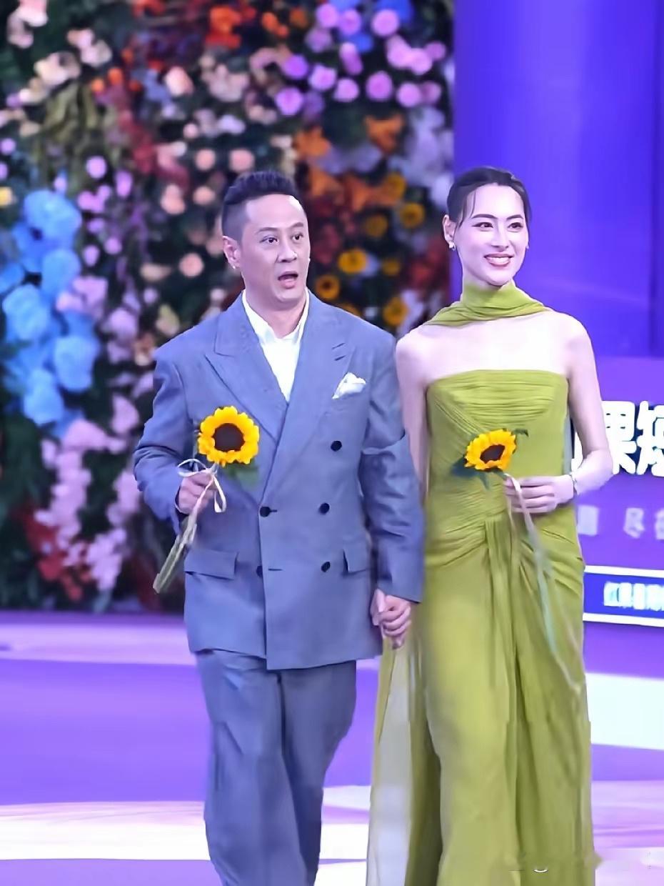 马浴柯转型幕后成绩亮眼，梁洛施挑人的眼光真的没得说，大家觉得他俩配不配？ 