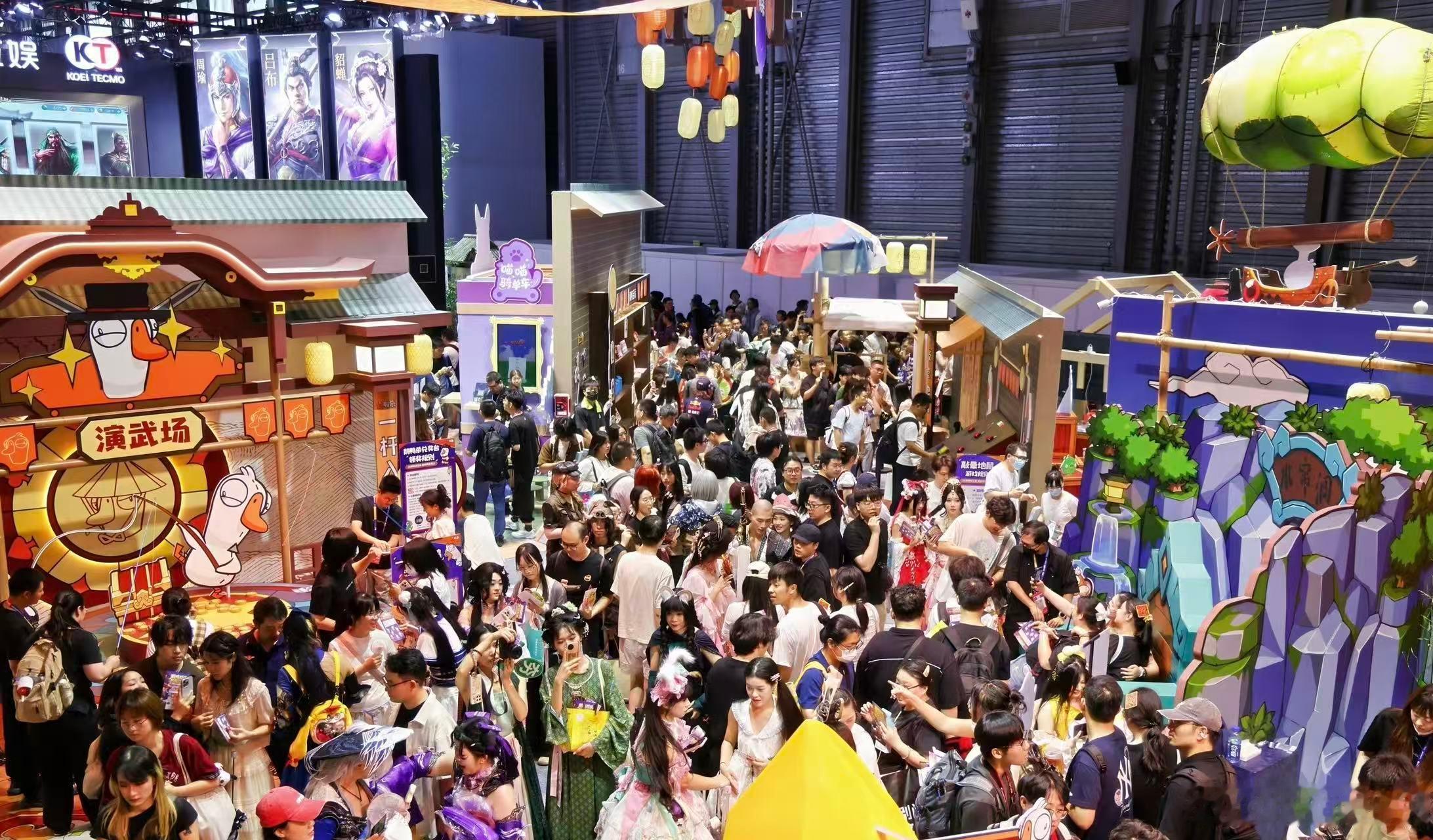 CJ基础鹅鸭杀就不基础整座CJ场馆化身大型线下推理现场，随处可见鹅鸭杀爱好者，氛