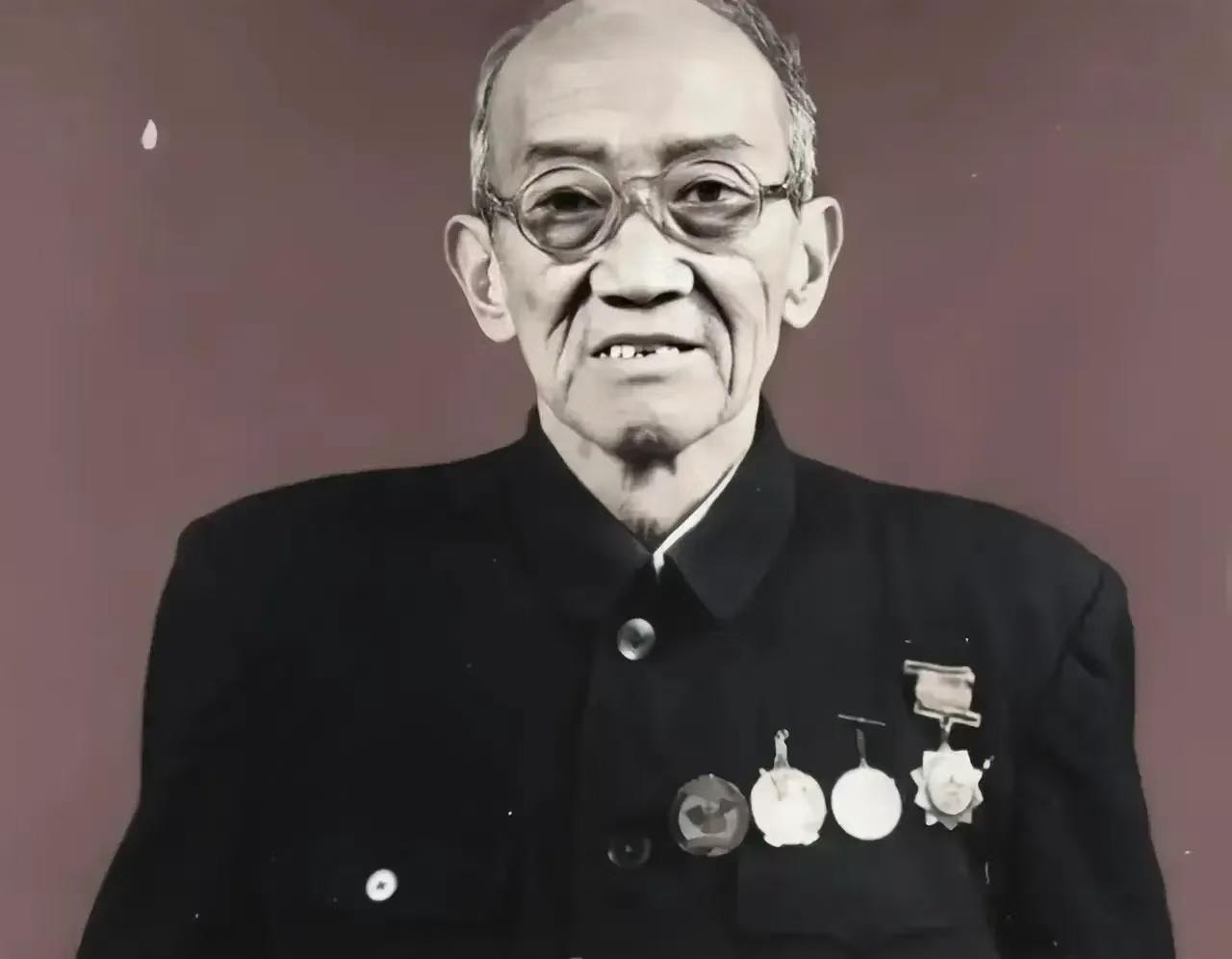 1952年抗美援朝，美军俘虏了个志愿军伙夫，审了半天才发现，这人竟是失踪14个月