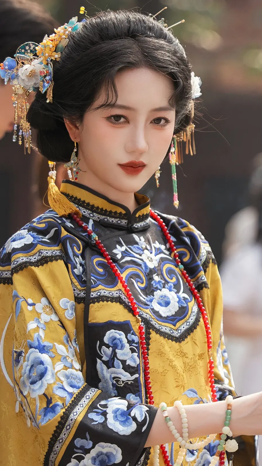 穿越百年的回眸。挑战标题党 人太多咋办 我选择不修… 让路人增加氛围感...