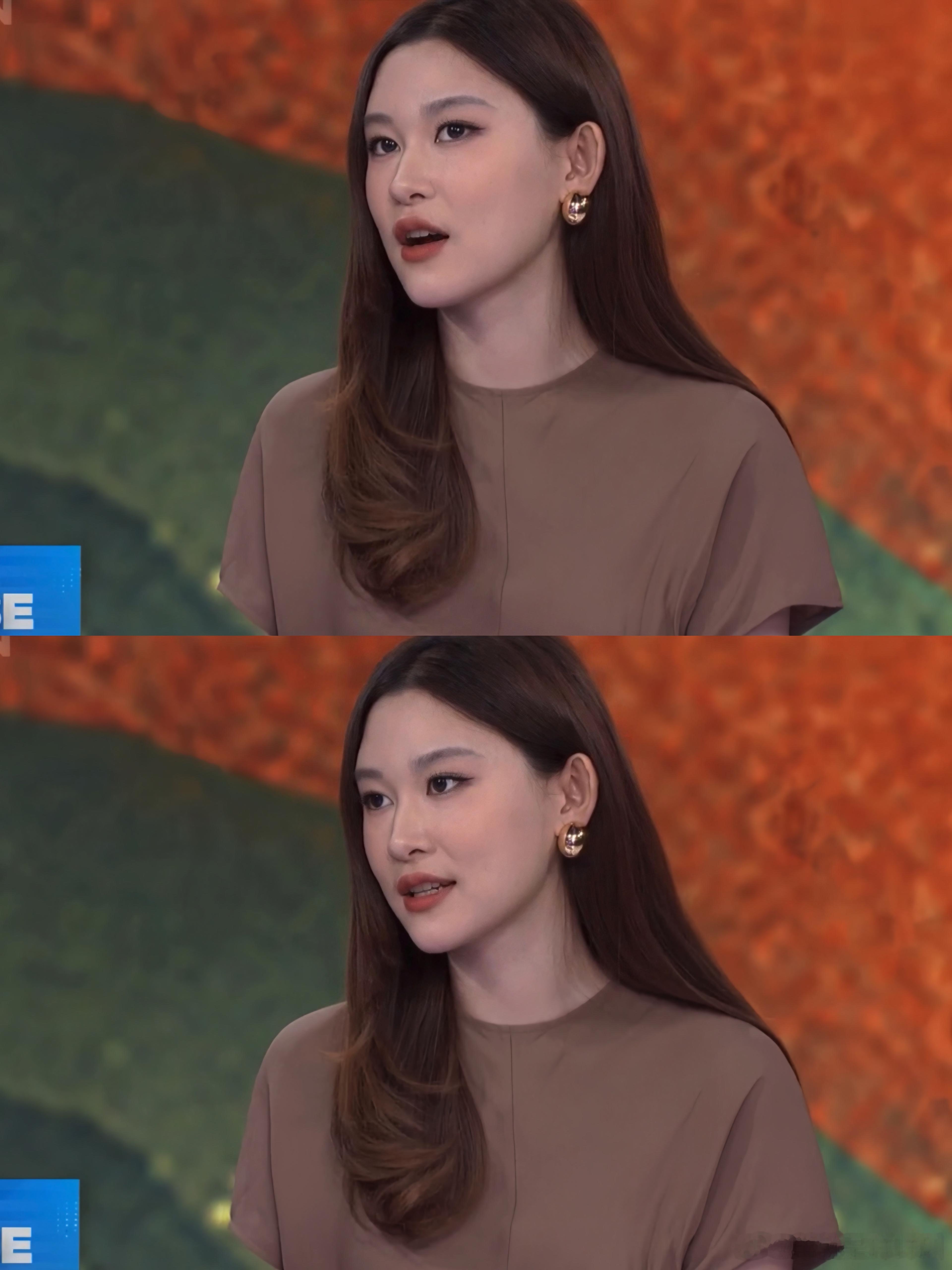 央视镜头下的陈嫣冉…陈嫣冉今日做客CGTN英文直播，全程盯着脸，也太美了吧😭 