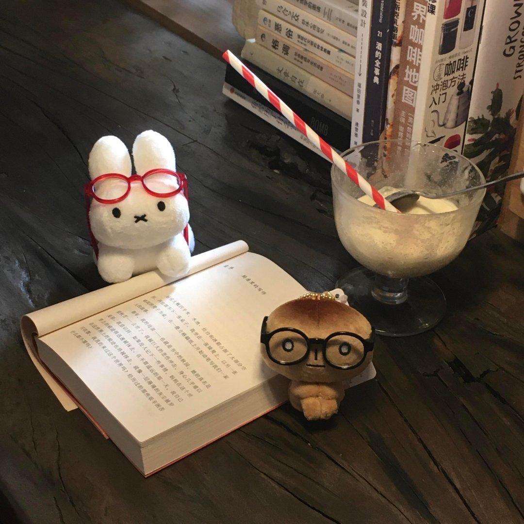 𝐒𝐇𝐀𝐑𝐄｜𝔀𝓮𝓬𝓱𝓪𝓽 头像背景图搭配｜小众女头｜氛围感