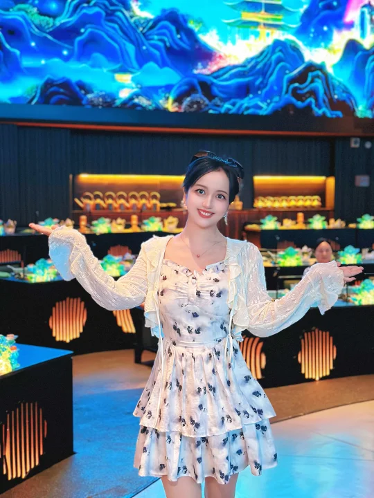 成都这家国风火锅店，让我吃出古代千金小姐