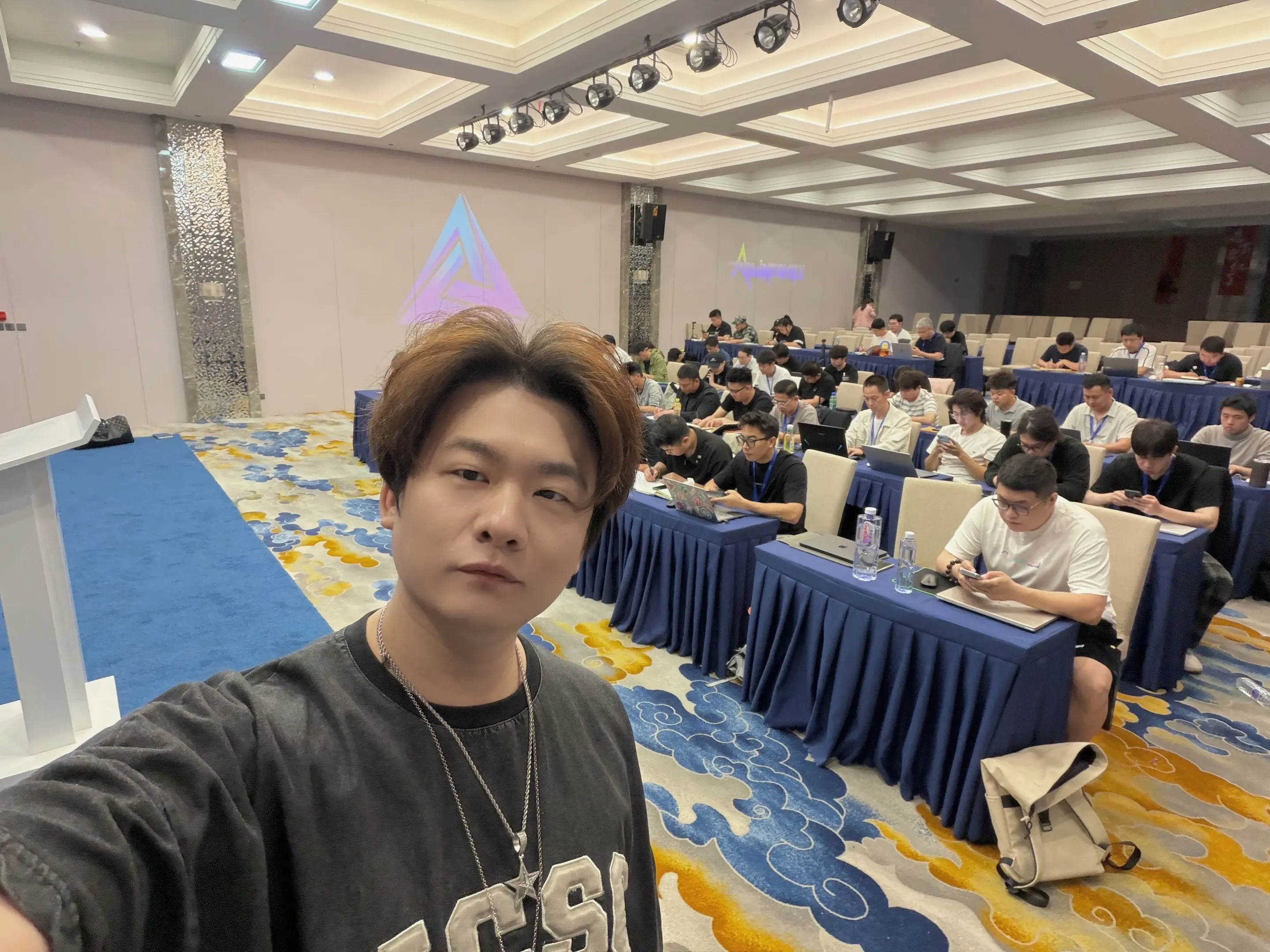 新一期编导….努力是成功的开始…