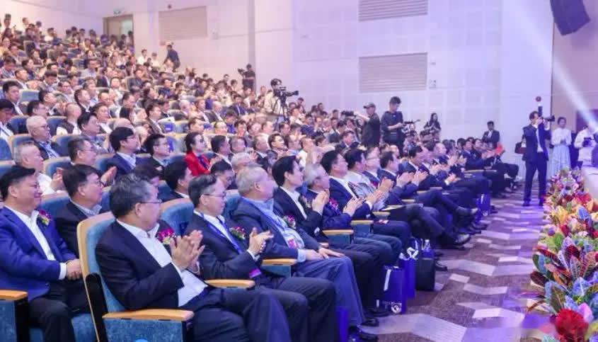 特朗普表示：尼克松就是美国的“罪人”，如果不是他让中美关系缓和，那么现在的美国就