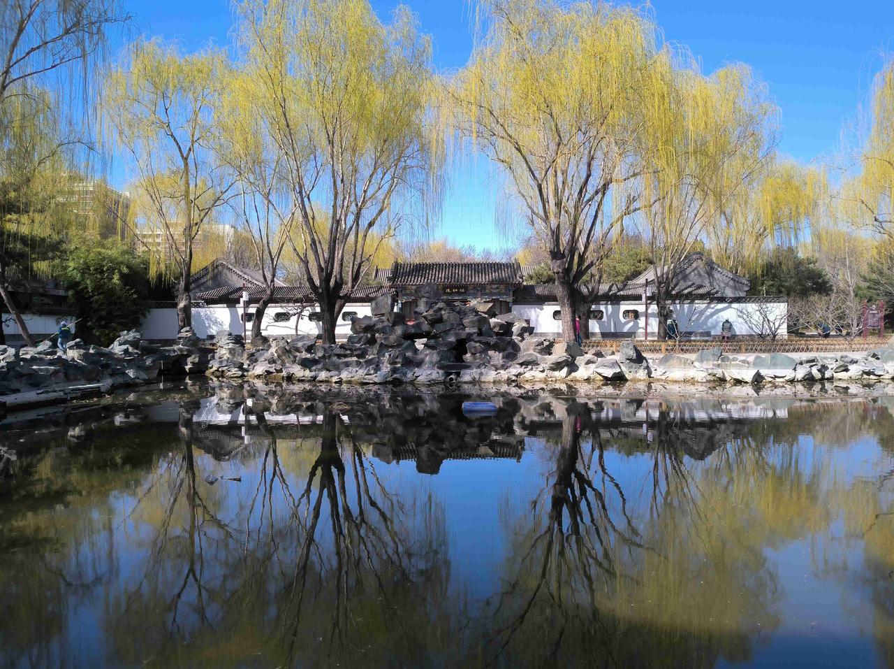 我的今日状态：😁轻松愉快
我这里的天气：☀️晴天