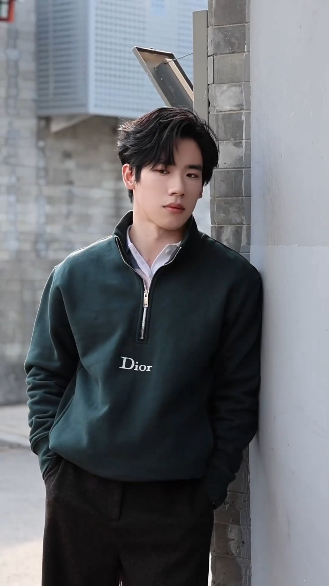 软软面包聚集地  张博恒可以兼职模特了 可是这真的很好看 树与志张博恒跃见锋芒大