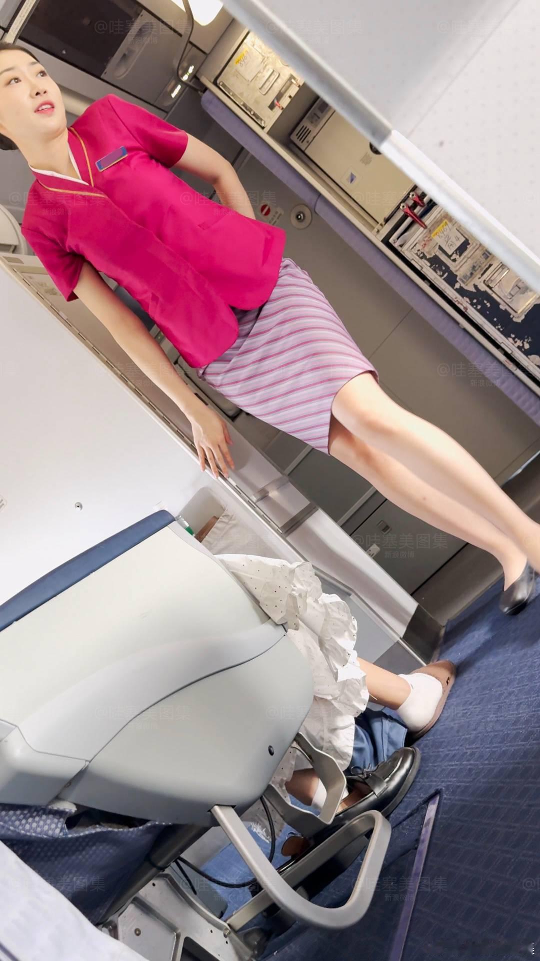 鹅-球球-169787094哇塞街拍摄影  【编码YS1601】【详询83】原s