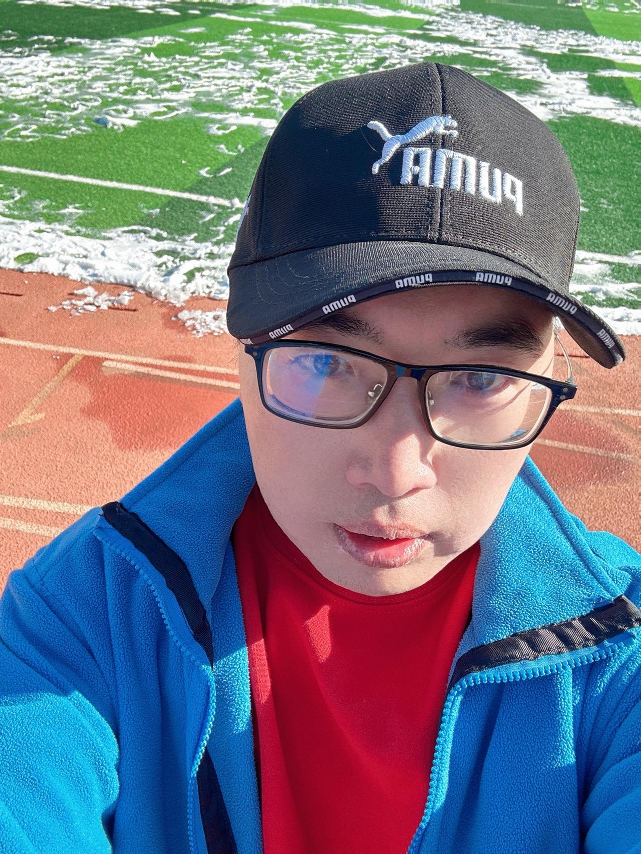 #因为热爱所以坚持 #致每一个努力奔跑的人 #保持热爱奔赴山海 #爱跑步爱生活 