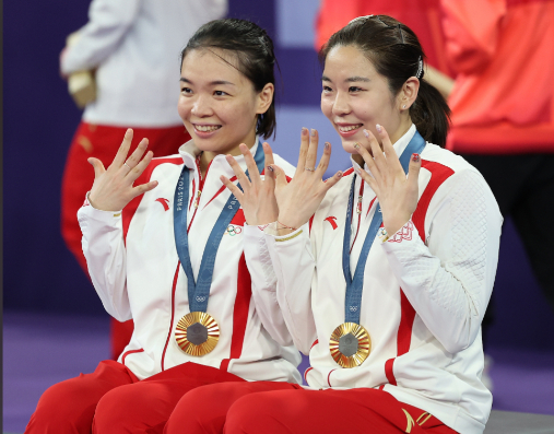 国羽女双又一个王朝时代的结束，祝陈清晨下半场好运，贾一凡继续自己的羽毛球梦想，希