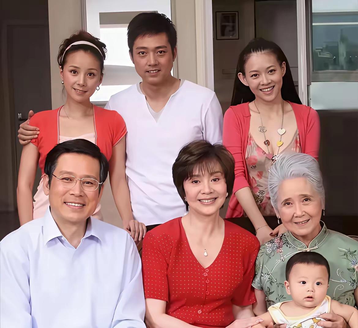 演员徐敏和李小燕结婚，是拍戏认识的。她懂徐敏，二人默契，无绯闻，家庭稳定，让他晚