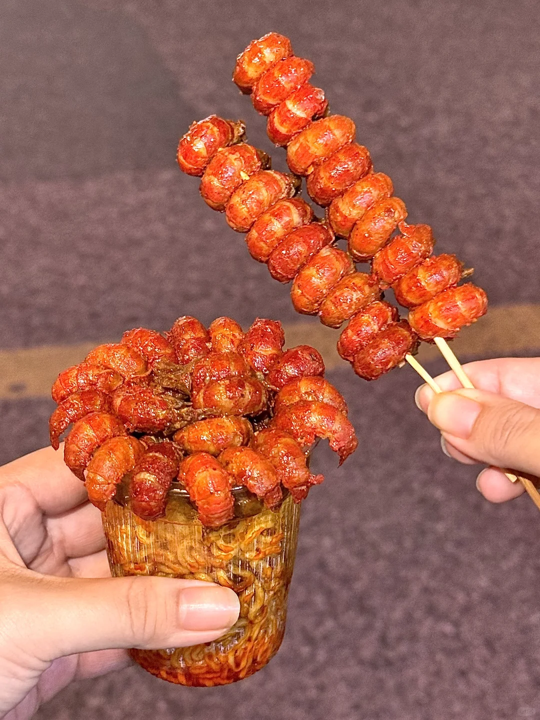 破大防！就为嗦一杯龙虾杯面🍜
