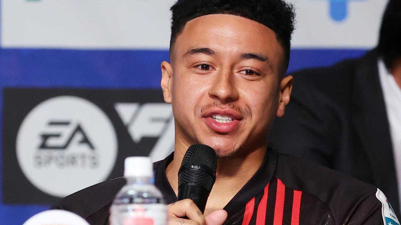 据记者报道称，林加德将在本周末结束前选定他的下家。
目前对他感兴趣的报价来自美职