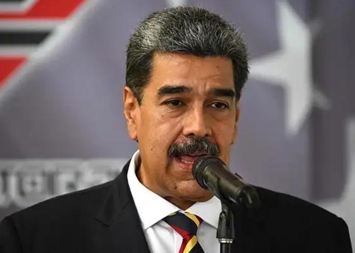 一个主权国家的总统，被他国肆意抓捕，还要在他国接受审判，这合理吗？
 
美国务卿