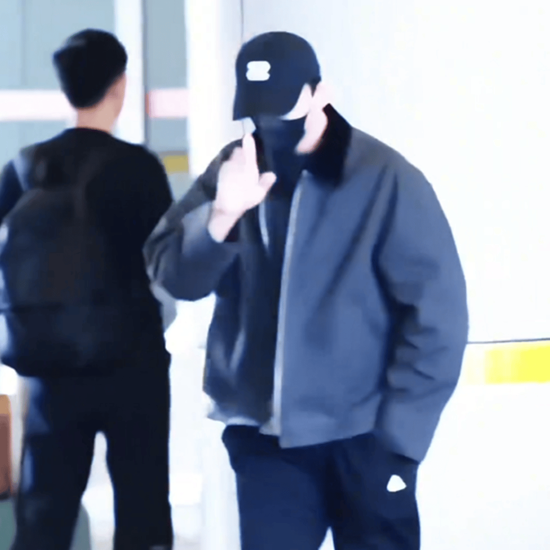 被吴磊手指一伸钓成翘嘴 男大老公[舔屏][舔屏] 