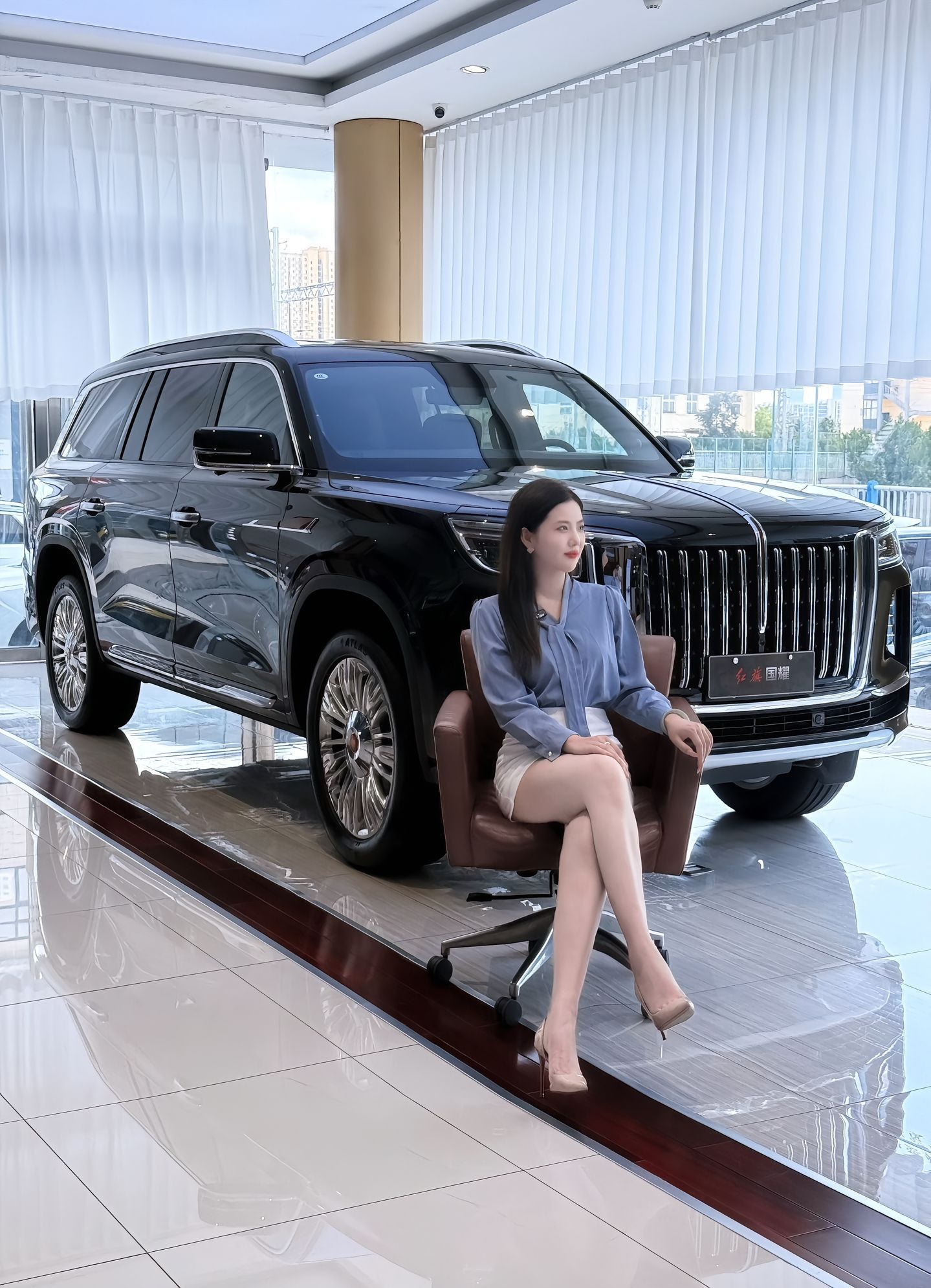 红旗大型SUV指导价136.58万-146.58万，现在一样需要缴消费税了 ​​