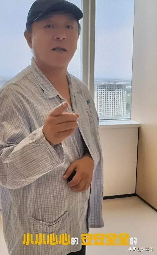 吴磊约骑后出事？黄渤家门口摔倒入院，安全提醒字字千钧