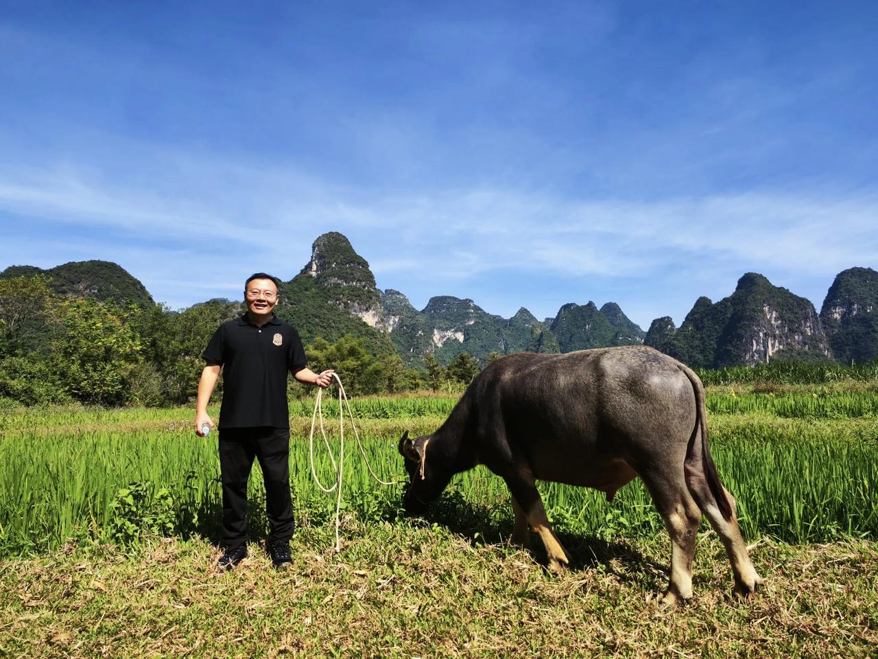 晨跑三公里，两百个俯卧撑，卷腹，正心正念，坚持做长期正确的事，行稳致远