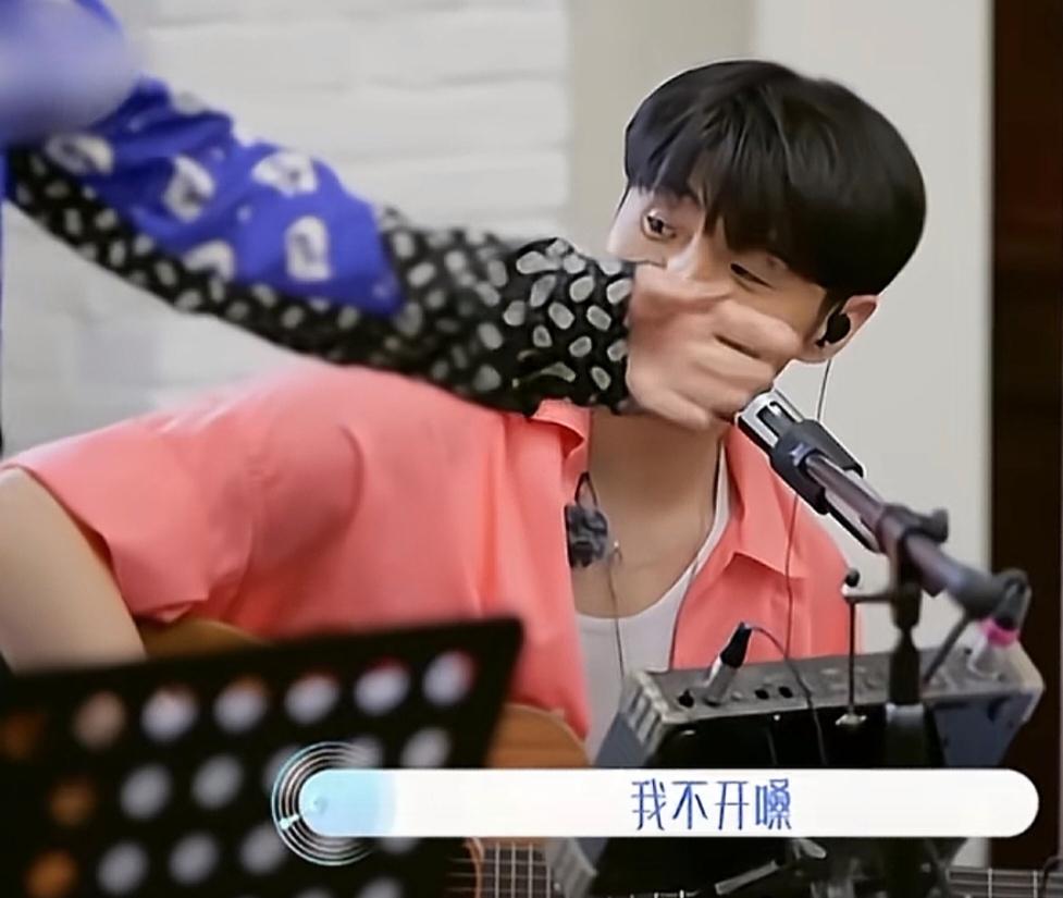 李荣浩被问平时怎么开嗓，他直言:“我不开嗓，你要习惯你所有的不舒服的状态，比如你
