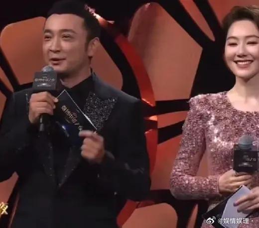 倪妮冲上热搜！6月16日，倪妮突然冲上了热搜，只因为她在微博之夜上被要求模仿猫咪