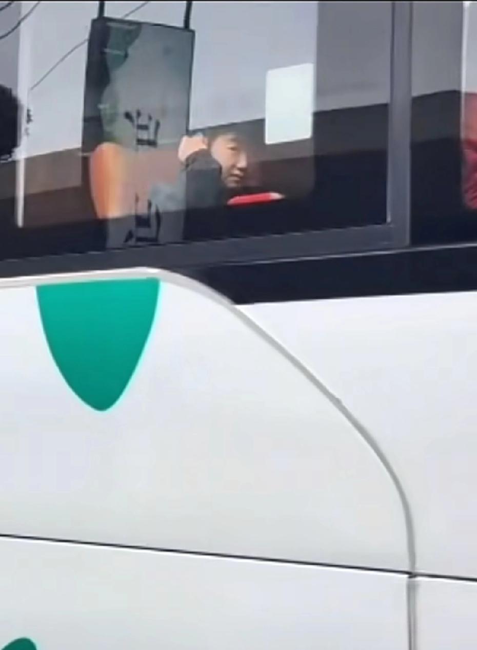 3月27日下午，国乒从成都出发澳门，参加世界杯比赛！草新社第一时间发布视频！
