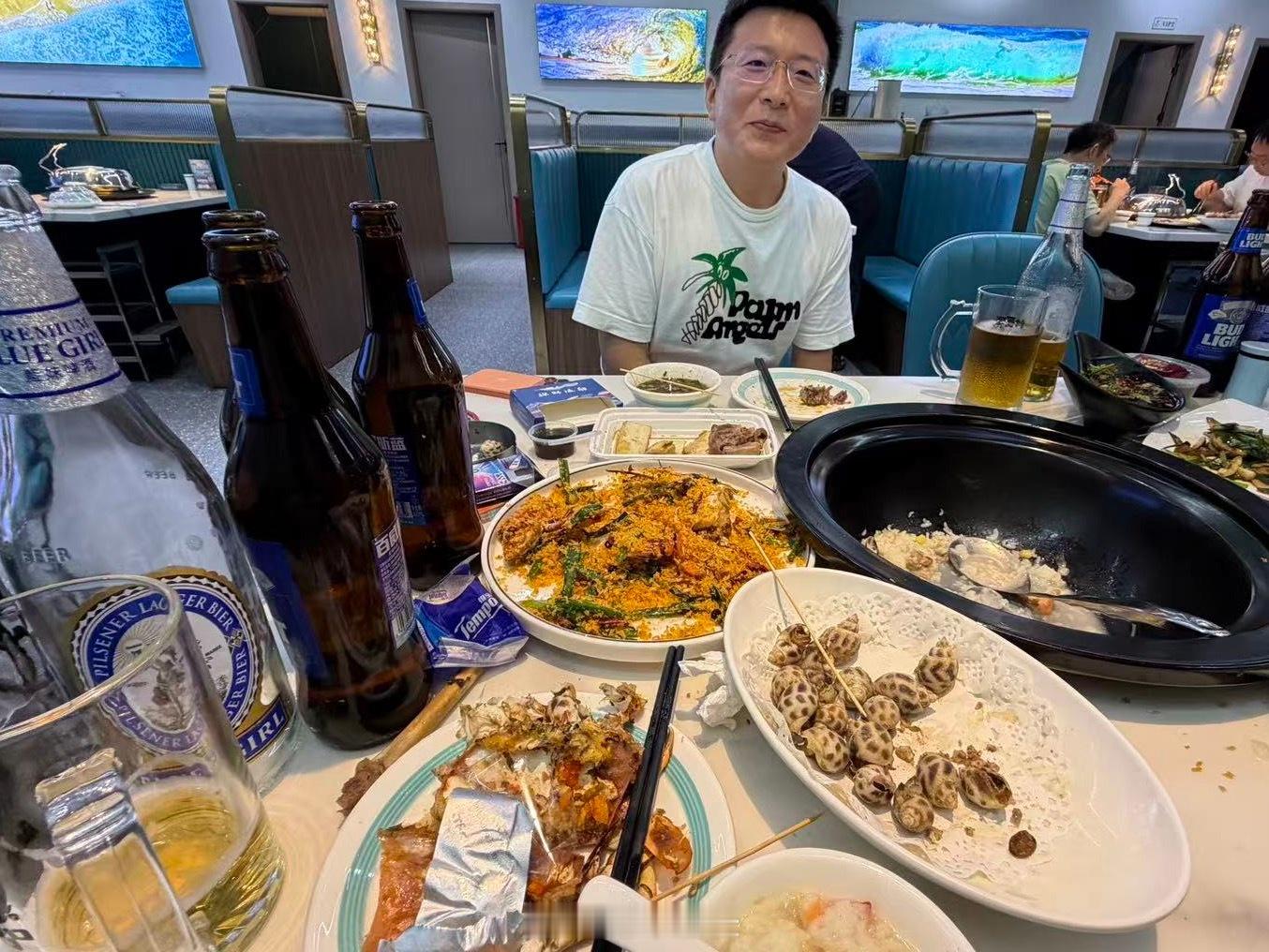 和同吃同住同喝了两三天我就是有个感慨有才华有内容的自媒体得把自己体现出来太多天津