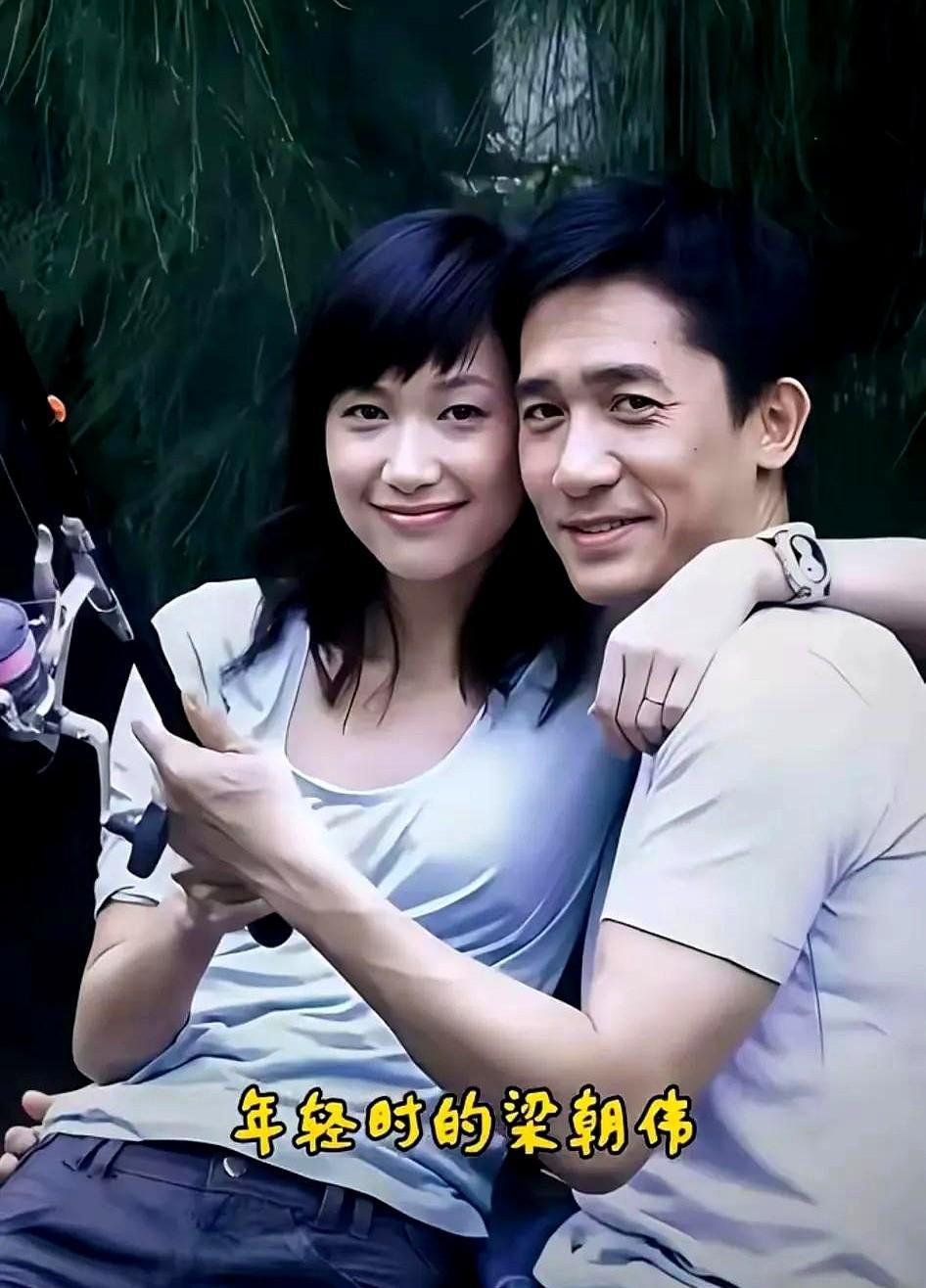 梁朝伟没修图，眼神能讲完一部电影。
现在明星一张图，修了七遍，妈都不认得。
技术