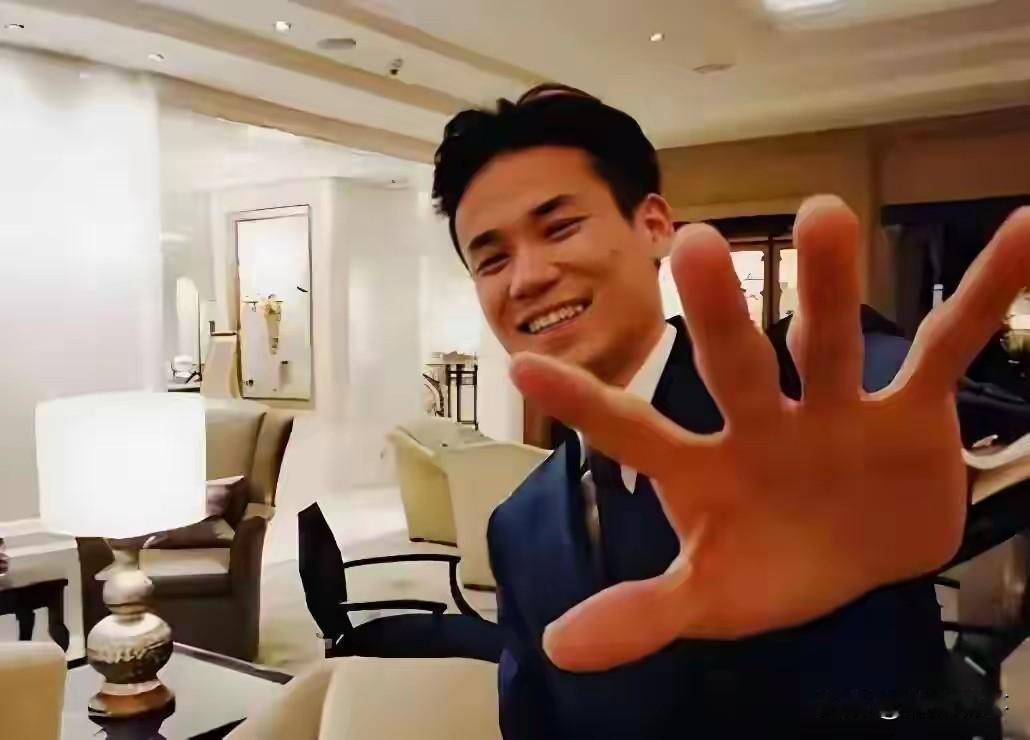 五年前，那个揣着仅剩50元银行卡、冒险前往土耳其寻找口罩商机的年轻人林栋，如今并