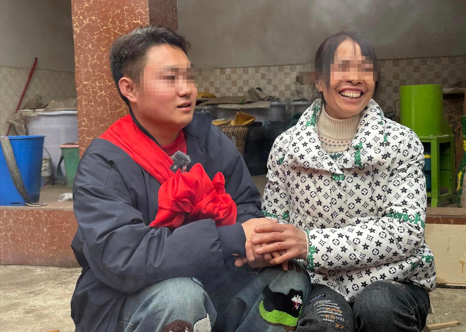 【一碗汤圆、一声“妈妈”，#失散29年母子春节前终团圆#丨红星寻人】春节团圆，是