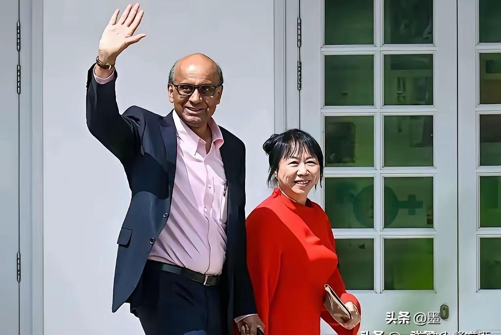 新加坡极力反华的背后，是一个小国真实的生存心理。
为什么新加坡这些年越来越走向反