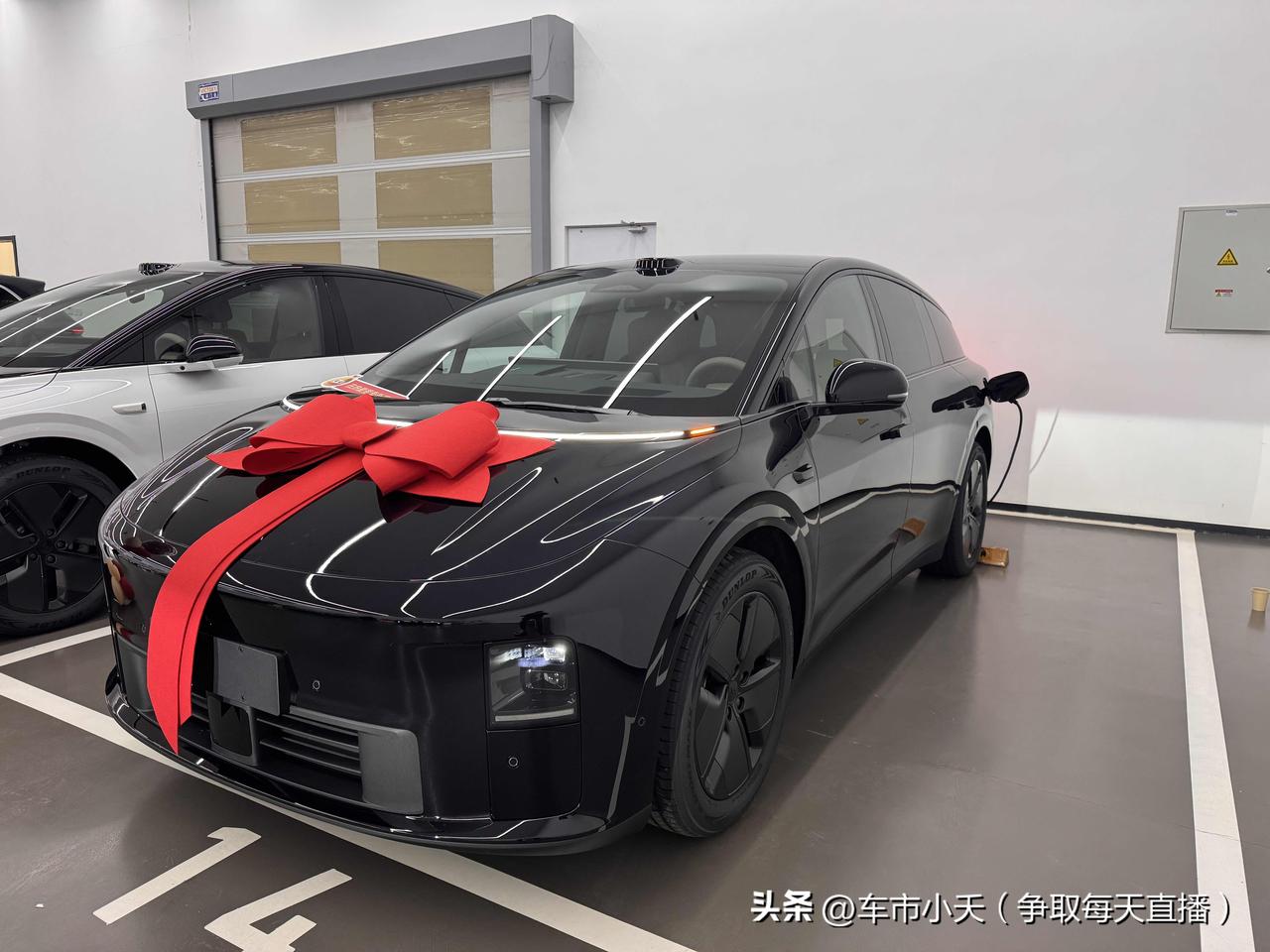 理想旗下所有车型将在2026年开始使用两个品牌的电池，一款是宁德时代，一款是欣旺