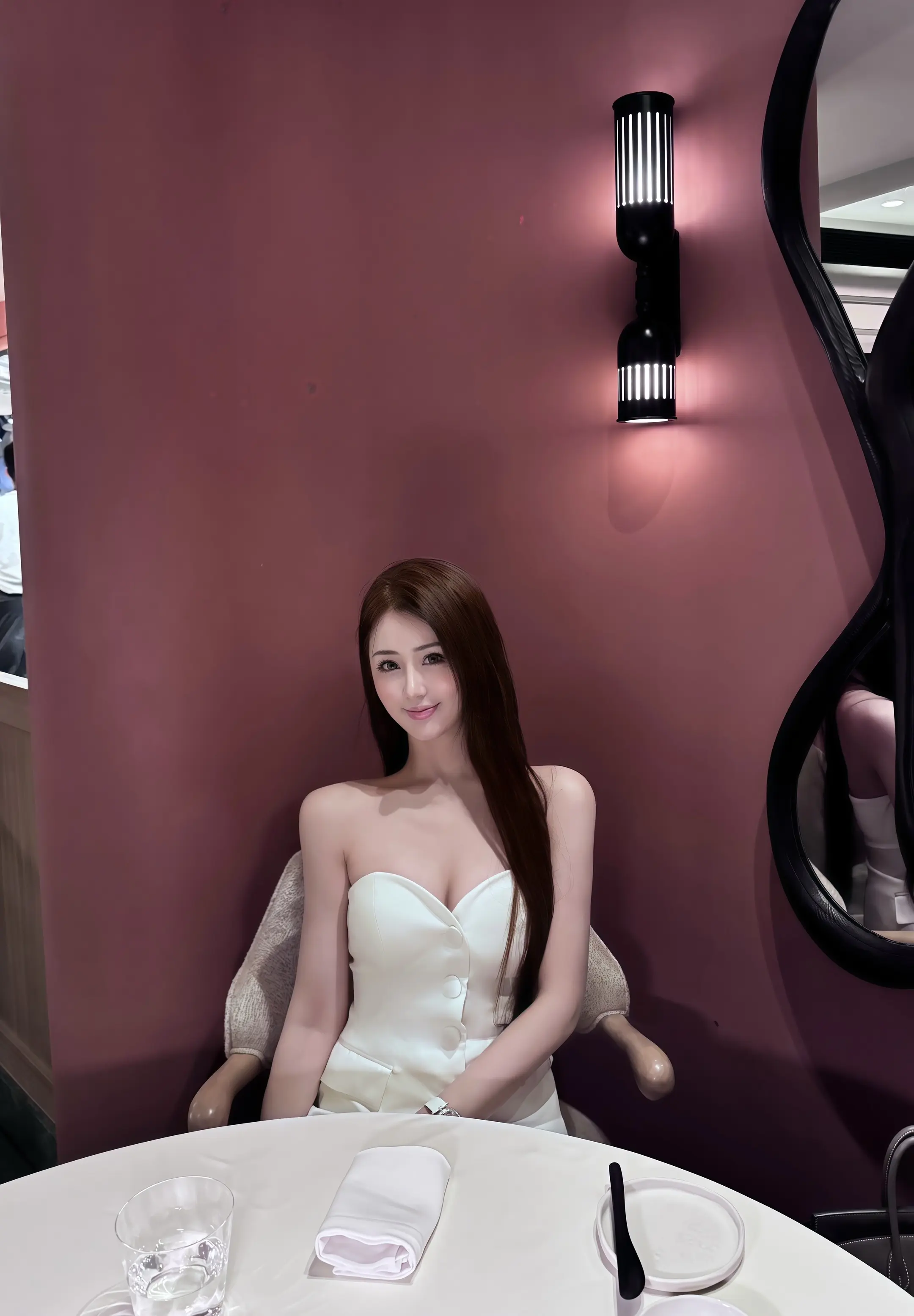 在物欲横流的世界里 做有灵魂的人 活得开心