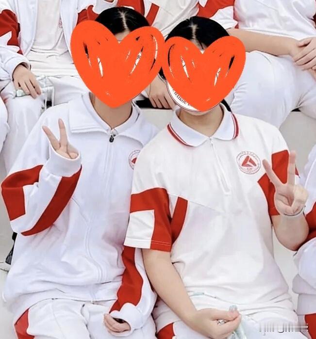 海口市的校服厂估计要头疼了

昨天海口市教育局的一条“一市一款”校服政策一出来，