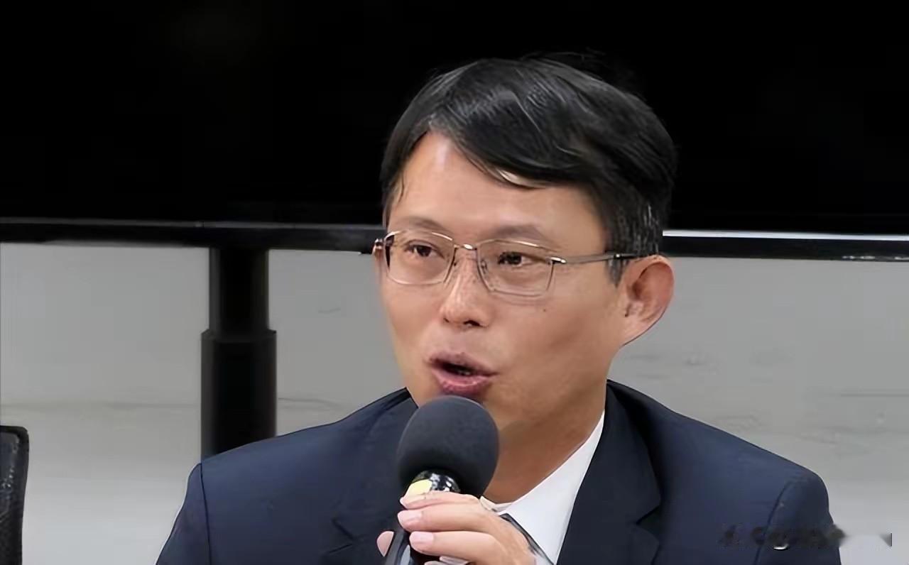 1. 中日关系敏感时期 黄国昌率团访日被指刷存在感：中国与俄罗斯加强互动，普京提