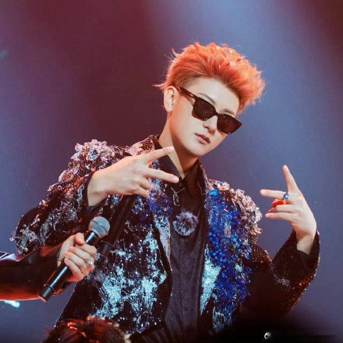 差点以为黄子韬来参加娃综 不行了，看个娃综我脑补了一整集黄子韬当爸爸的画面。听见