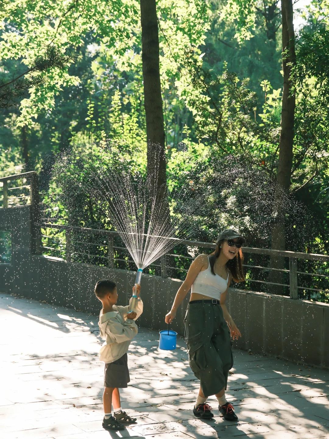 “好好的做你的妈妈就够了”
生活的本质就是一地鸡毛 做妈妈和做自己，从来不是二选