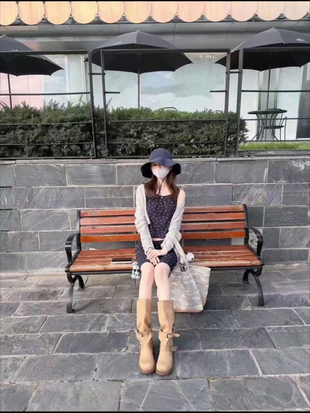 赵露思[超话] zls赵露思一不小心捡到爱 zls赵露思顾安心你是朵花 才觉得春