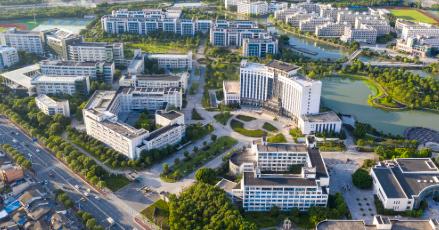 2025年温州大学在浙江普通类一段的最低录取分是559分，对应位次100656名