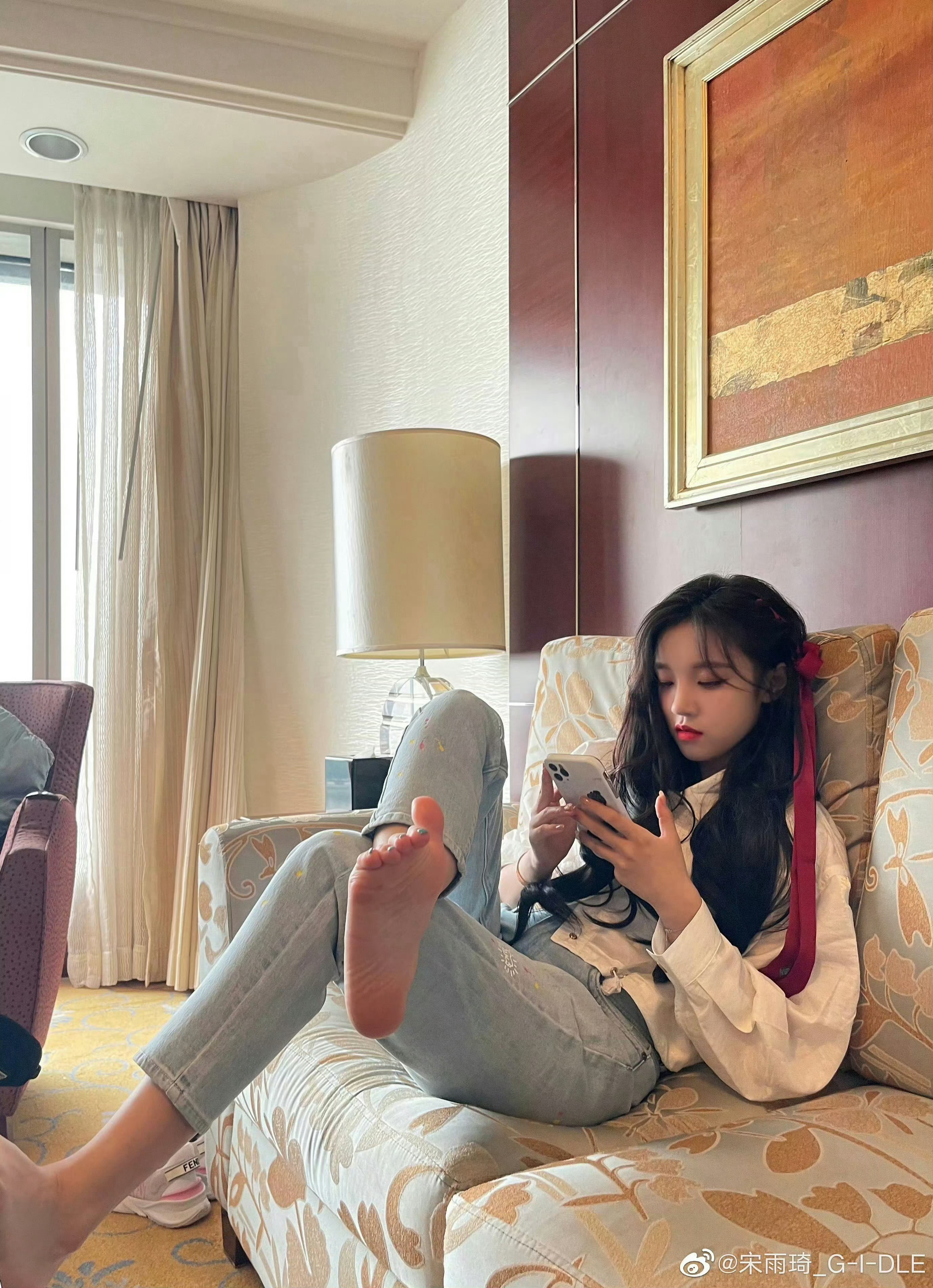 宋雨琦 x 大方美丽宋雨琦一直在揉太阳穴