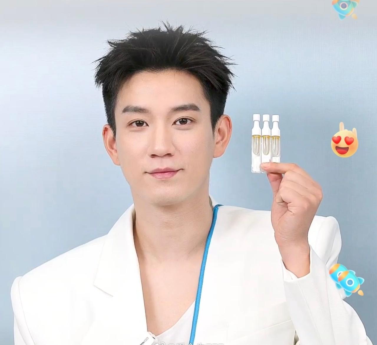 王子奇超话 wzq可复美品牌大使王子奇 wzq向全世界安利王子奇 

三个动作居