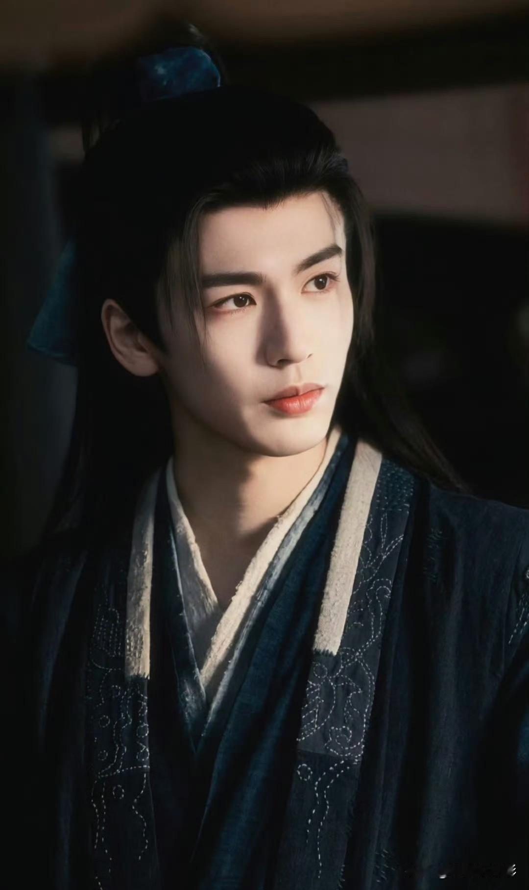 网传《峨眉》主演并非张凌赫、杨超越，二人只是客串，核心主演是吴俊霆、章时安这类知