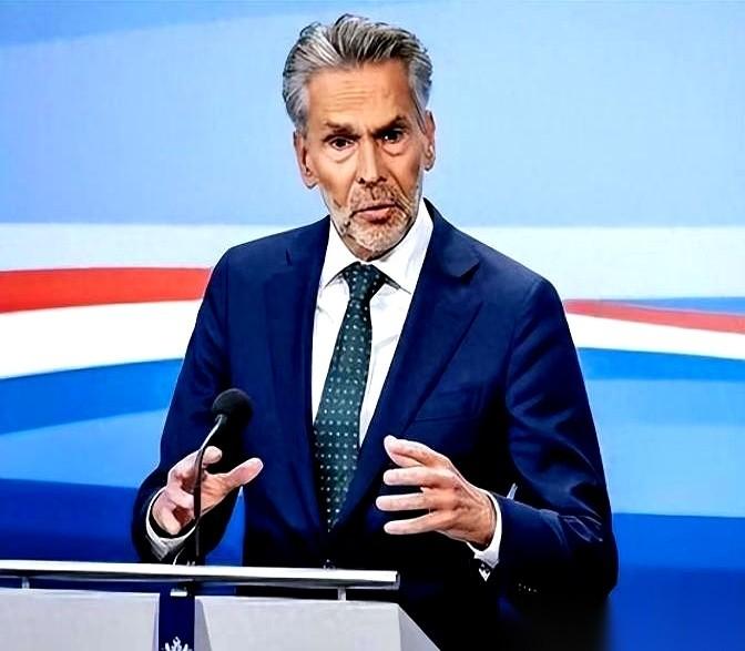 真活久见，2024年了，还有人拿着1952年的古董法条，来抢我们家公司。
就那么